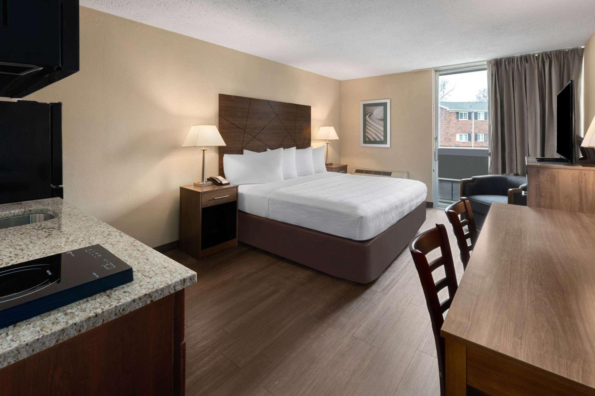 Hotel Wingate By Wyndham Troy Exterior foto