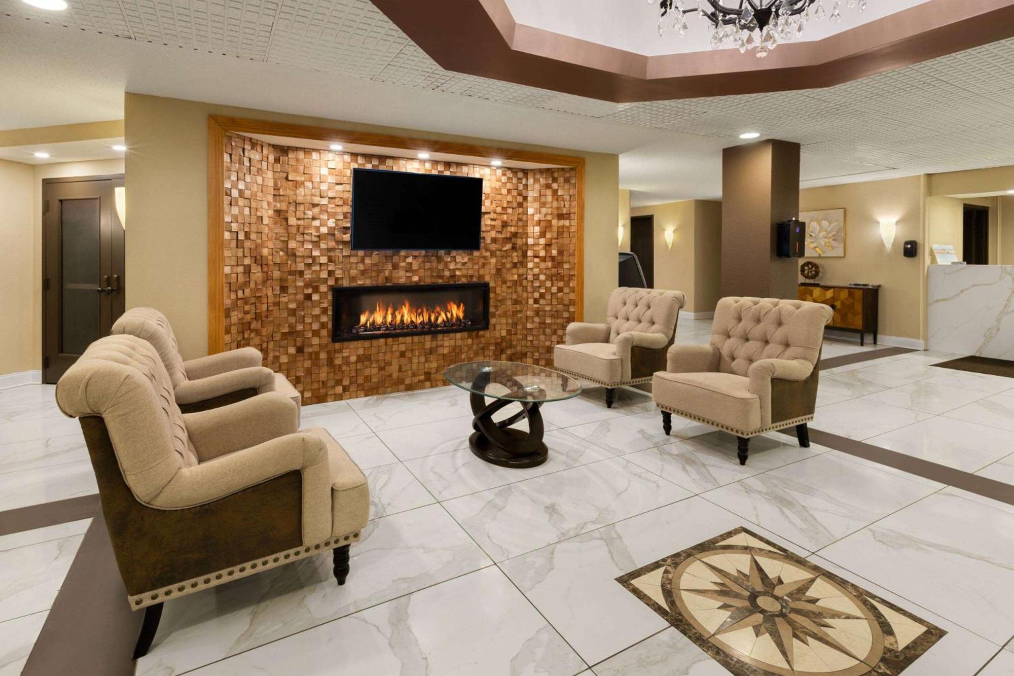 Hotel Wingate By Wyndham Troy Exterior foto