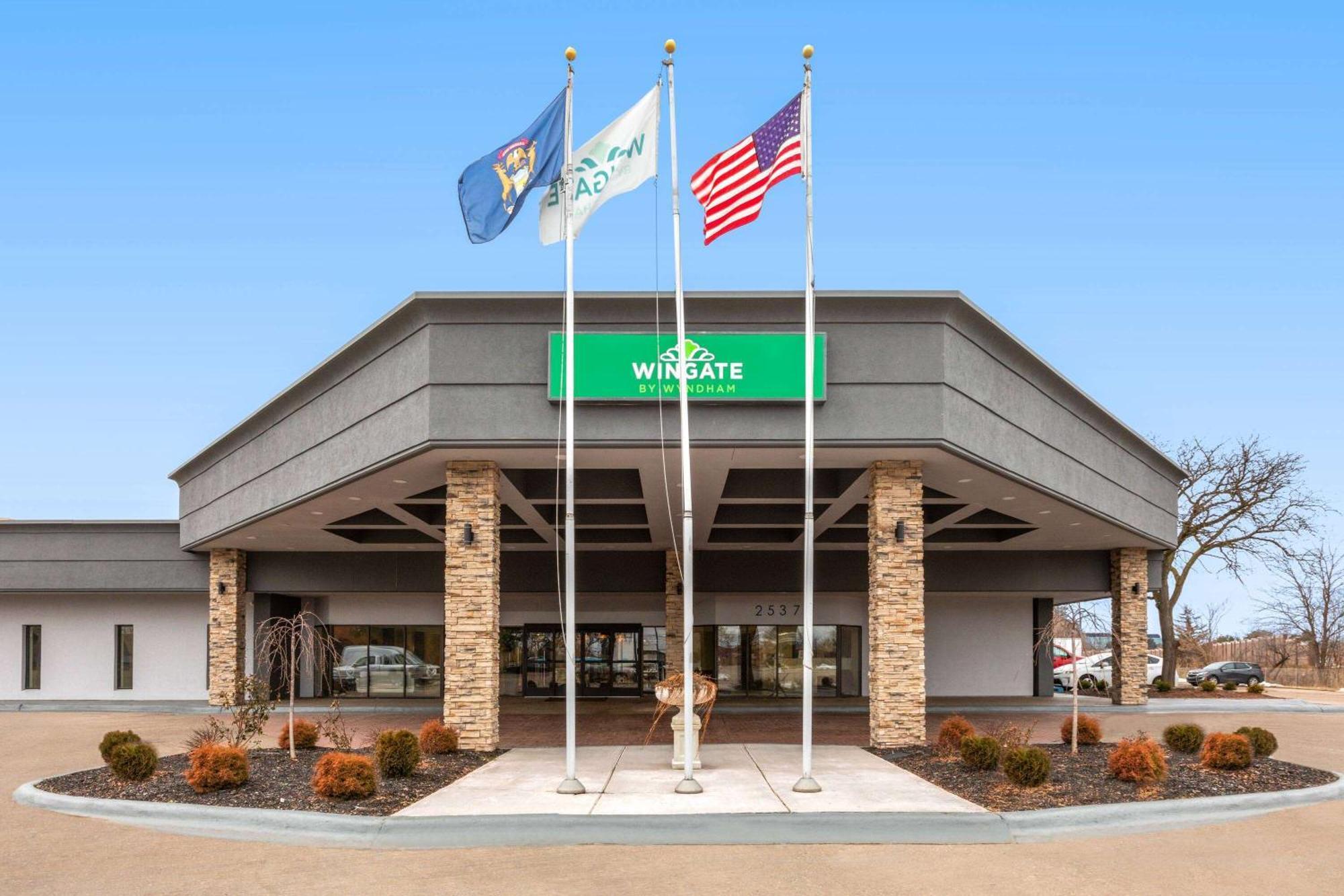 Hotel Wingate By Wyndham Troy Exterior foto